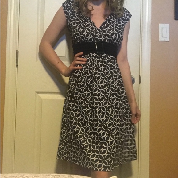 Black and white casual dress - Picture 1 of 5